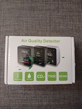 New Air Quality Detector Black 2CO10  In Open Box